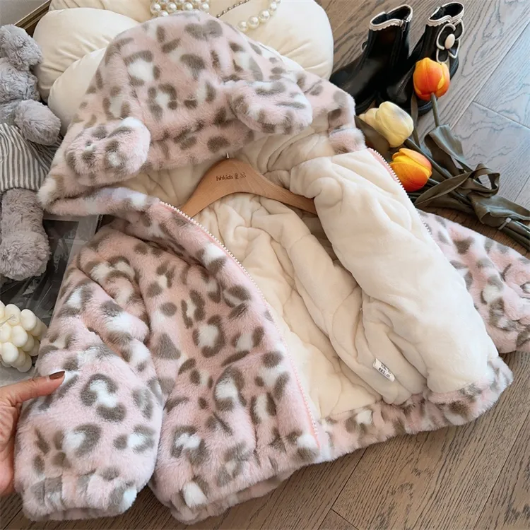 女童连帽棉服外套秋冬季新款宝宝加绒夹棉加厚外出爆款洋气高品质