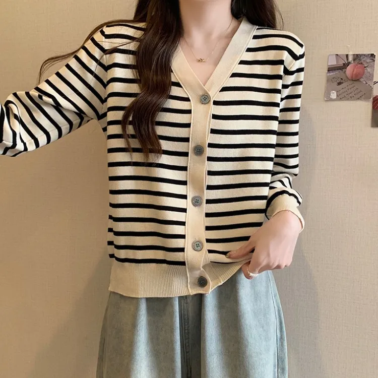 大码遮肚子长袖条纹针织开衫女春秋新款胖妹妹显瘦百搭上衣打底衫