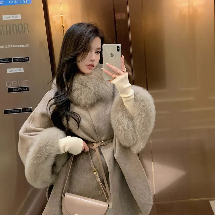 2025秋冬新款狐狸毛领高级双面羊毛大衣女韩版羊毛呢斗篷披肩外套