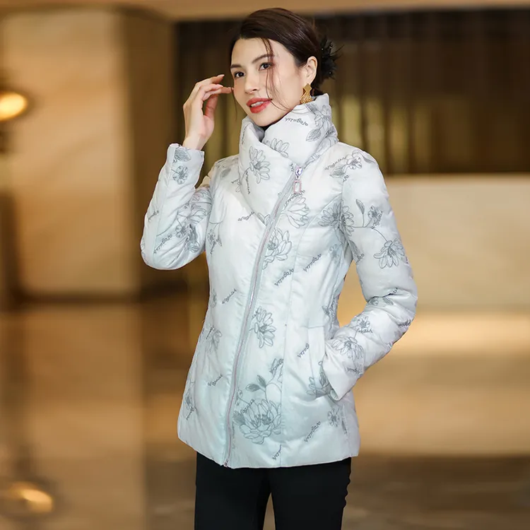 短款羽绒服女冬季2025新款洋气减龄印花90白鸭绒立领气质保暖外套