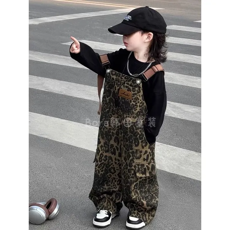 女童男童背带裤新款秋装套装儿童洋气痞帅裤子宝宝豹纹工装长裤潮