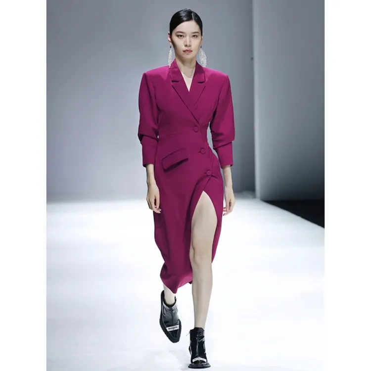 MAGGIE MA设计师西装连衣裙气质开叉收腰显瘦斜扣V领修身长裙653D