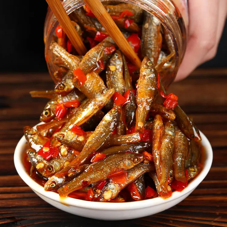 湖南特产香辣柴火鱼下饭菜农家开胃菜剁椒小鱼仔辣椒酱零食下酒菜