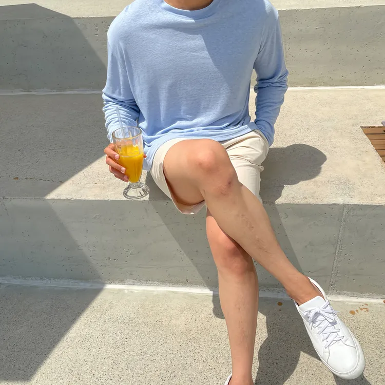 浅蓝色圆领长袖防晒t恤衫男生夏季日系少年感百搭休闲薄款打底衫