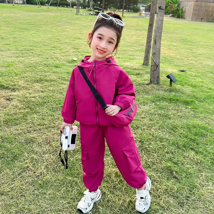 女童洋气工装套装儿童春秋装休闲冲锋衣三件套女孩秋款时尚运动服