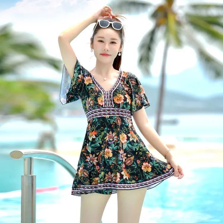 泳衣女妈妈胖mm200斤遮肚显瘦保守分体大码2024新款高级感泡温泉