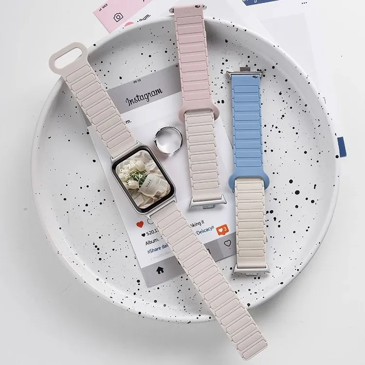 适用小米手环9Pro表带小米红米Watch6/5表带创意双色磁吸硅胶舒适