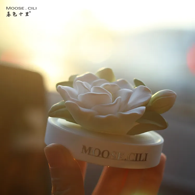 暮色十里栀子花摆件车载香薰瓶中控台车香水装饰品香氛扩香石礼物