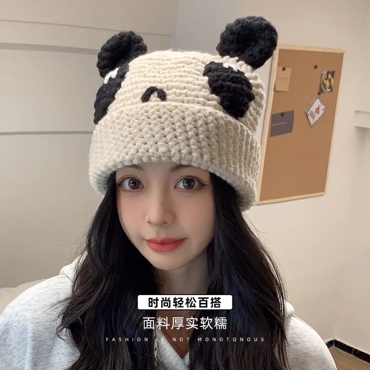 卡通熊猫编织毛线帽女生时尚百搭秋冬保暖防寒大眼呆萌护耳套头帽