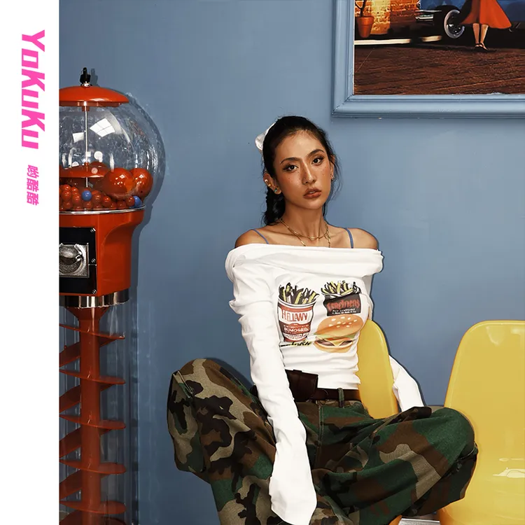 哟酷酷（蟹老板的汉堡）美式复古一衣多穿修身显瘦大帽汉堡长袖上衣