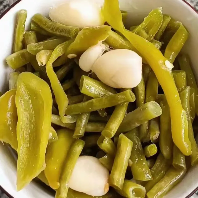 农家下饭菜腌缸豆下饭菜腌辣椒腌蛾眉豆腌白菜手工传统腌制