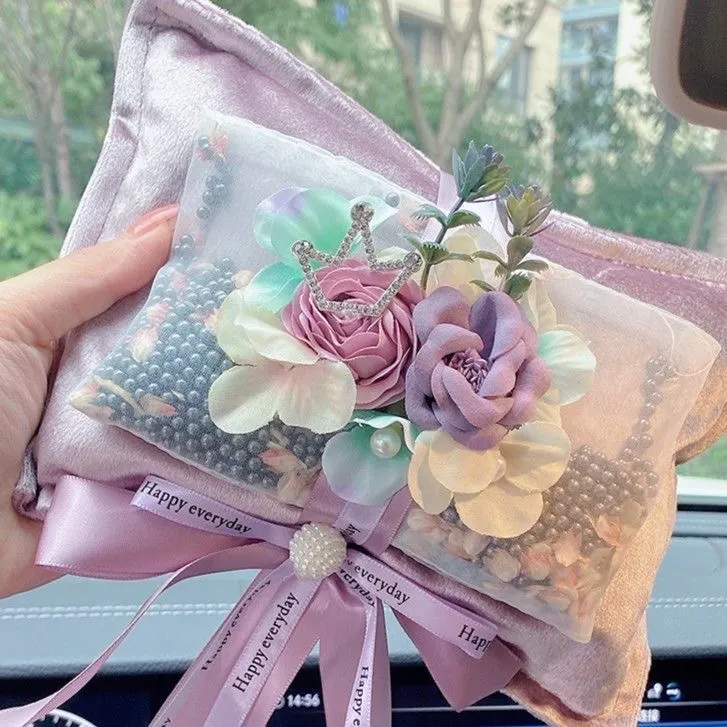 创意汽车干花竹炭包香薰除甲醛异味新车内饰摆件装饰家用车用精致