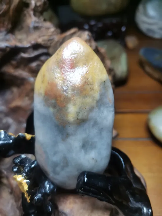 戈壁滩彩玉手把件