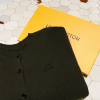 四平空转加厚针织美利奴羊毛开衫秋冬圆领刺绣百搭毛衣YM08-2476