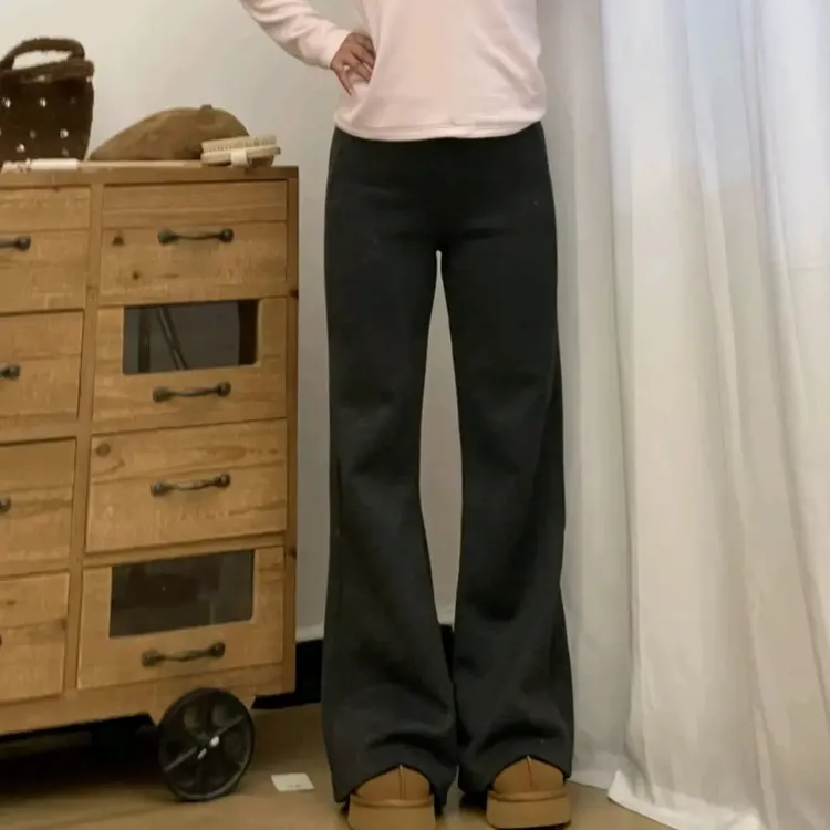 黑色微喇牛仔裤女高腰显瘦宽松阔腿不贴腿喇叭裤子夏季薄款恋夏风