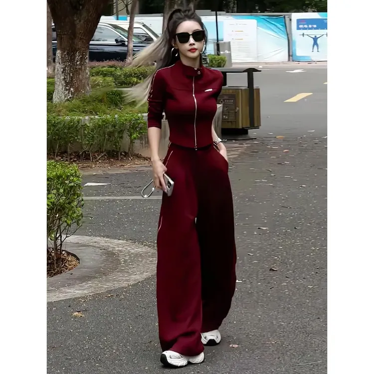 美国红色秋季女性休闲运动套装新款百搭立领短夹克阔腿裤两件套