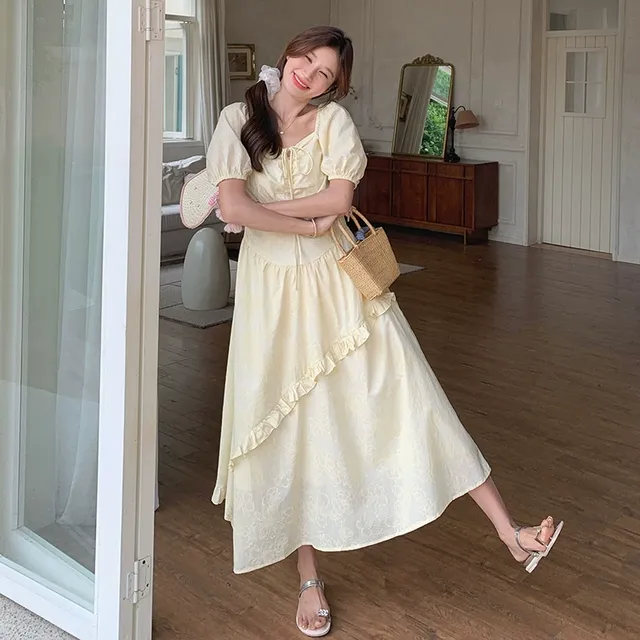 夏季裙子女法式小众宫廷风不规则泡泡袖收腰显瘦木耳边连衣裙