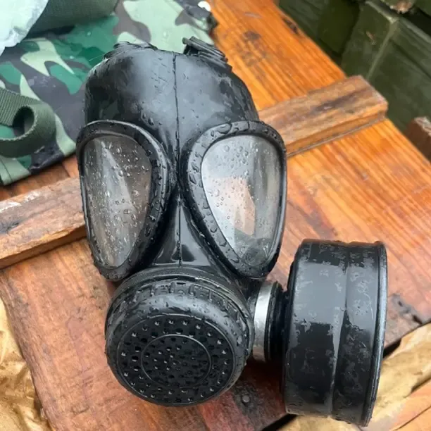 库存黑色全面防护面罩