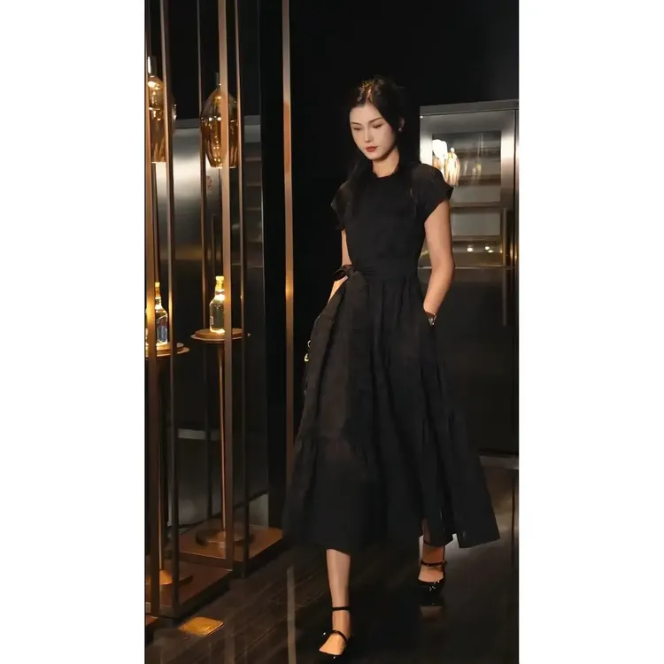 AMASS/阿玛施夏季法式提花工艺时尚气质复古小黑阿玛法式复古提花