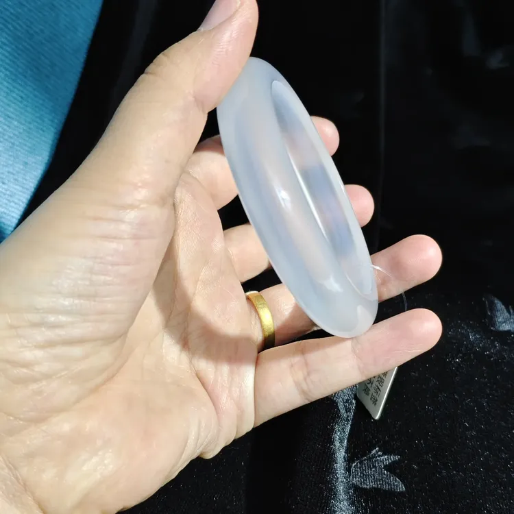 少女干净女白色白冰甜扭扭镯玛瑙玉髓玻璃底