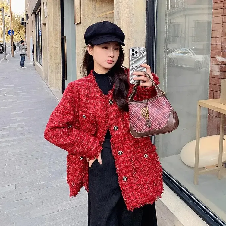 大码显瘦红色小香风外套女冬2025胖mm高级感名媛粗花呢子毛呢大衣