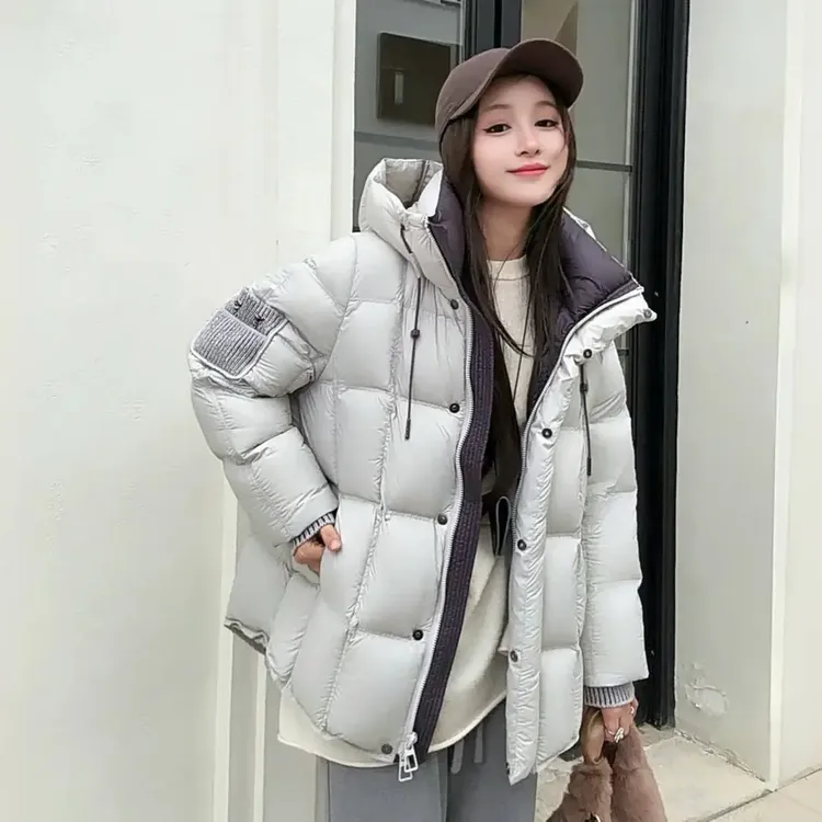 90白鸭绒轻薄羽绒服女中长款2025冬季新款时尚高级感连帽拼色外套