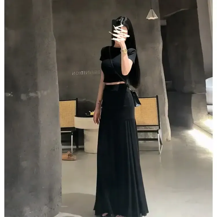 E112+E113夏季高级感短款圆领百搭T恤上衣气质高腰包臀褶皱半身裙