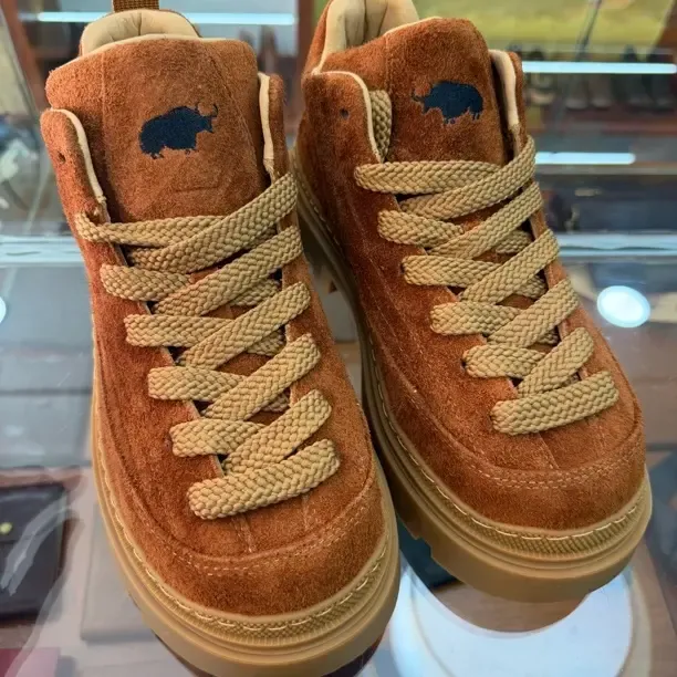 男士头层牛皮高帮板鞋秋冬款耐磨百搭