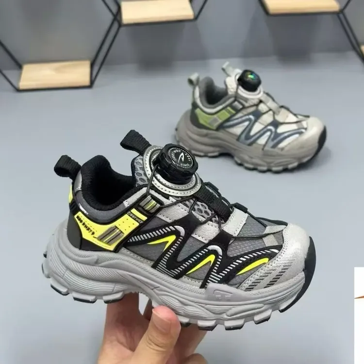 2026春秋季儿童运动鞋跑步鞋