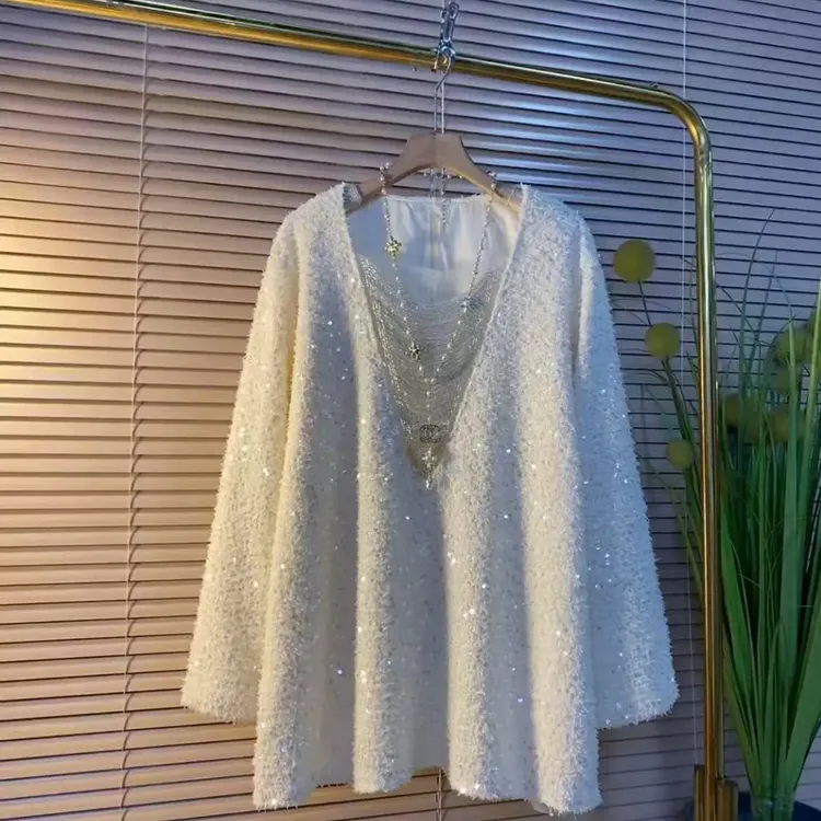 乐7277新年款冬季大码女欧货时尚重工亮片串珠拼接长袖亮片蕾丝衫