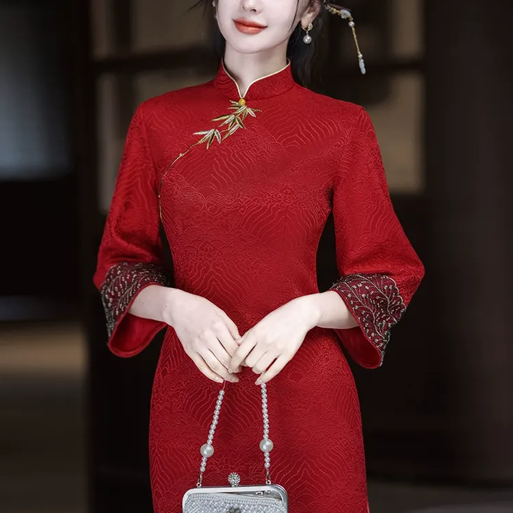 十月份装喜婆婆礼服春秋新款加厚时尚红色旗袍新中式旗开得胜裙子