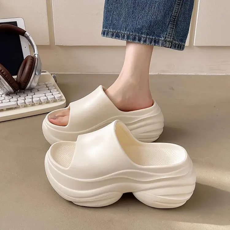 凉拖鞋女夏外穿新款增高厚底休闲软底沙滩凉鞋踩屎感一字拖鞋女式