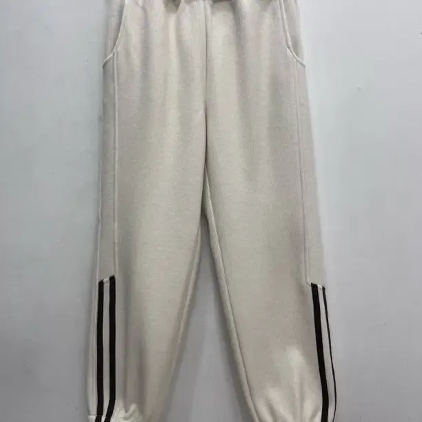 济宁孔子国际学校新款冬季加绒宽松透气休闲束脚校服裤子