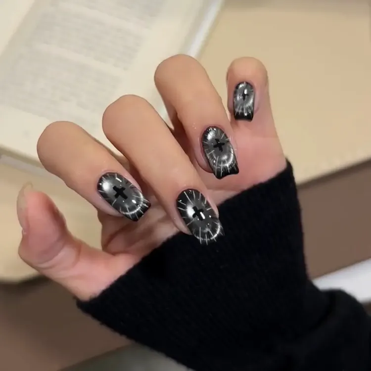 【圣光】短款秋冬爆款黑白AB款手工穿戴甲高级感精致短款显白美甲