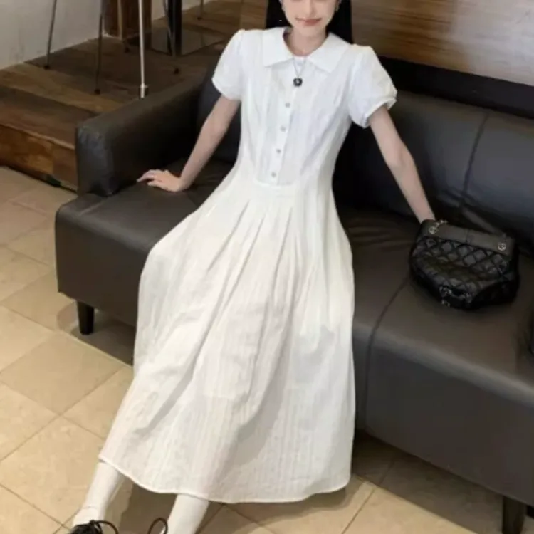 学院风褶皱白色小个子连衣裙2025夏季新款泡泡袖气质收腰a字长裙
