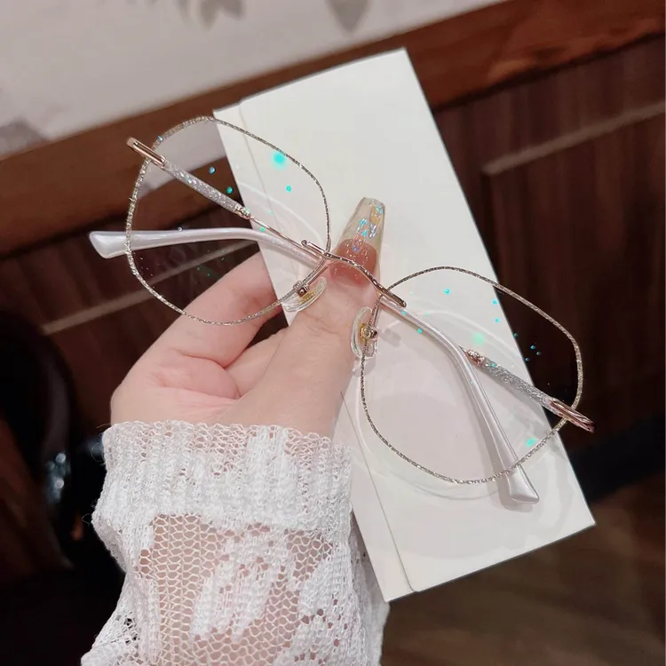 26新款满天星超轻无边框素颜近视眼镜女大框显脸小拍照无框平光镜商品图