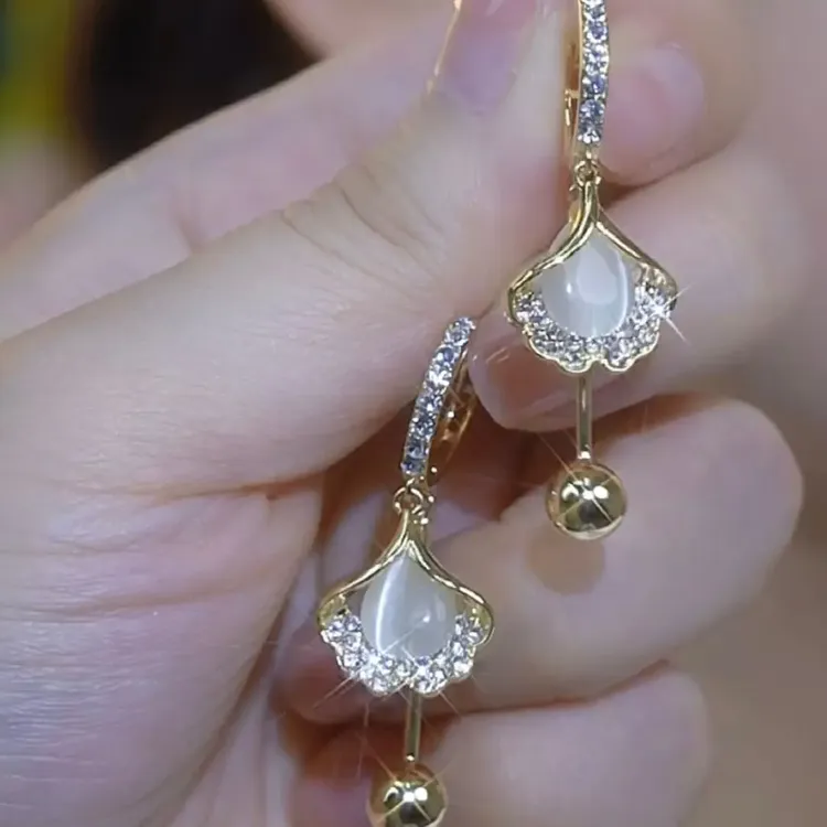 合金耳饰 【轻奢小众】设计感猫眼银杏叶耳扣气质独特个性百搭耳环