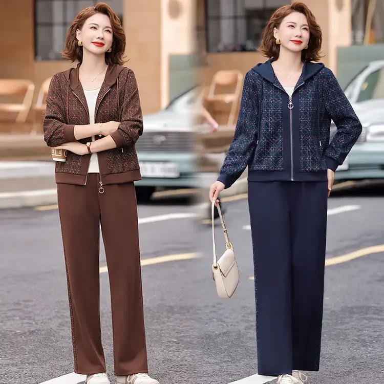 中年妈妈秋装运动服套装女50多岁洋气上衣中老年人春秋外套两件套
