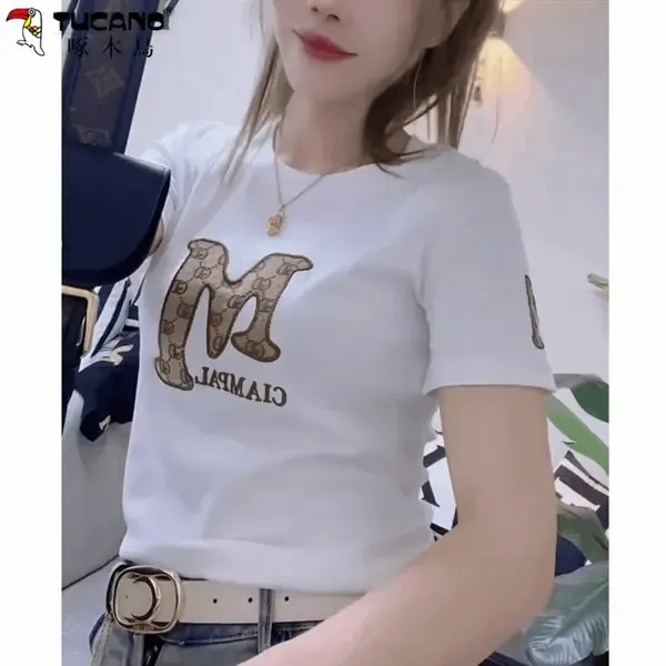 【啄木鳥】时尚圆领T恤白色女爆款字母M修身洋气打底衫上衣短袖