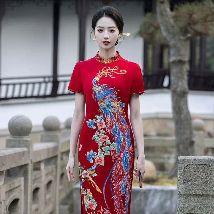 醋酸刺绣花色旗袍2025新款夏季新中式古风喜婆婆高端红色婚宴礼服