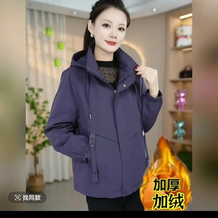 2025加厚加绒连帽了宽松休闲百搭减龄中老年女士外套