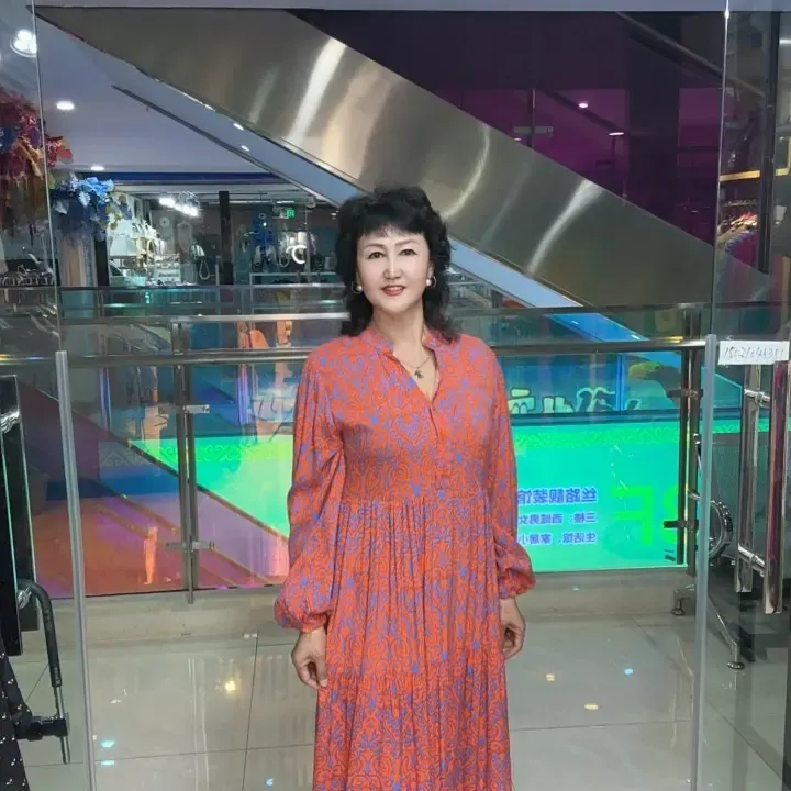 夏季法式高级感碎花棉绸连衣裙宽松轻薄显瘦气质中长款女装新款