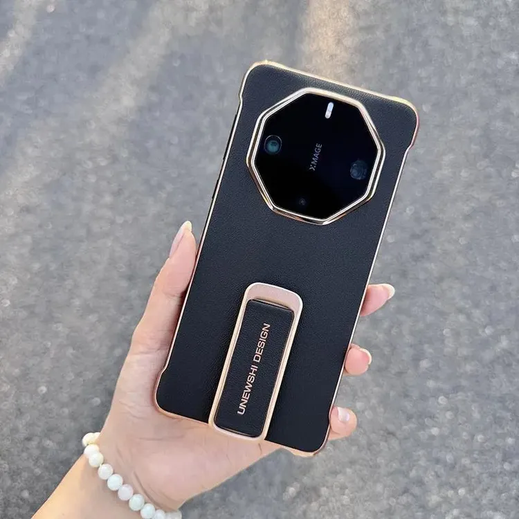 适用华为mate60RS非凡大师手机壳新款电镀旋转支架腕带高档手机壳