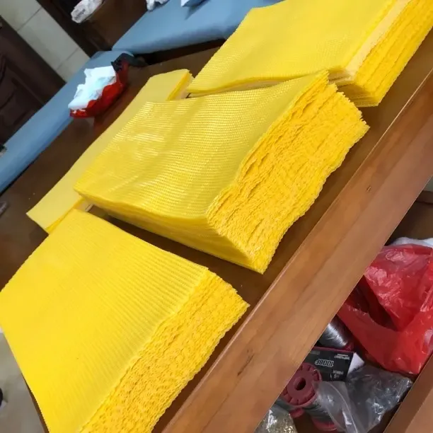 中蜂纯蜡巢础养蜂蜜蜂，农家自制巢础