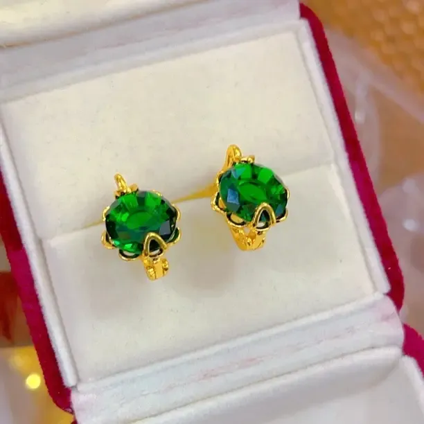 合金合成锆石耳饰 铜合金合成锆石耳饰 时尚复古百搭气质新款耳饰