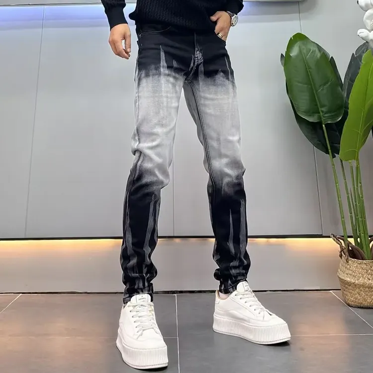 美式扎染修身牛仔裤男2026秋季新款渐变黑显高显瘦痞帅弹力长裤