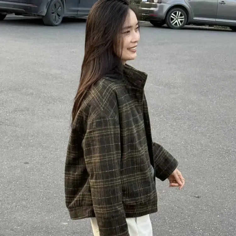 30699-休闲厚款女长袖清新风立领短外套洋气上衣格纹