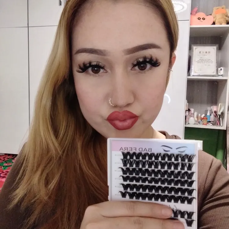 Bad Fera (真漫画)欧美风格卷翘浓密单簇假睫毛适合亚裔妆 