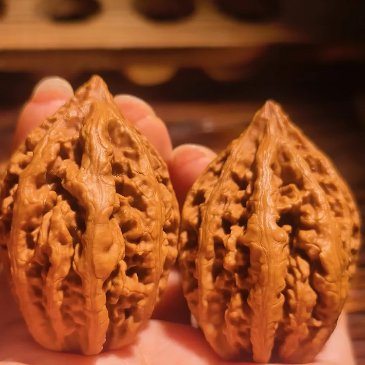 龙纹大粗筋东北野生楸子文玩核桃可盘玩手部锻炼手把件