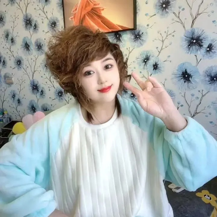 女士冬季珊瑚绒长袖圆领中长款保暖宽松睡裙居家服套装